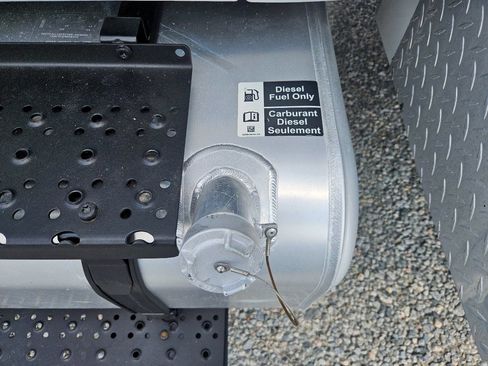 Used 2022 Ford F650 2WD Regular Cab Super Duty image 77