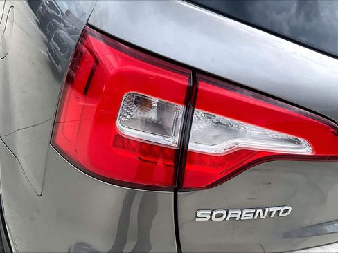 Used 2015 Kia Sorento SX FWD image 26