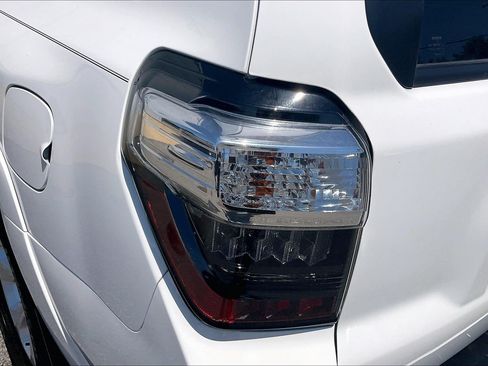 Used 2024 Toyota 4Runner SR5 Premium w/ Moonroof Package AWD/4WD image 34