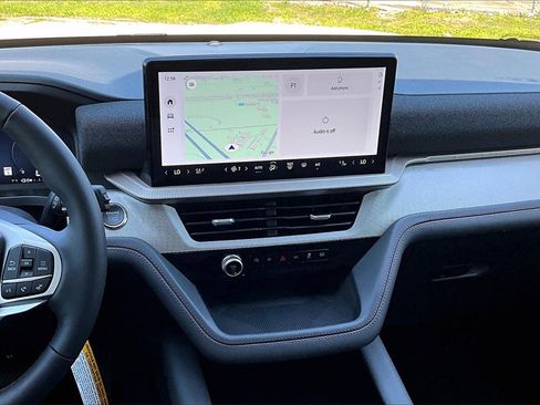 New 2025 Ford Explorer Active w/ Active Comfort Package image 6