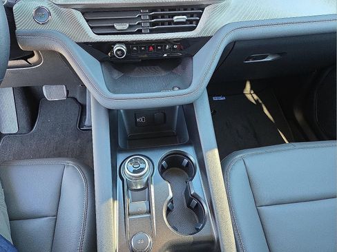 New 2026 Ford Explorer Active w/ Active Comfort Package RWD image 25
