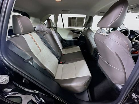 Used 2021 Toyota RAV4 Adventure image 11