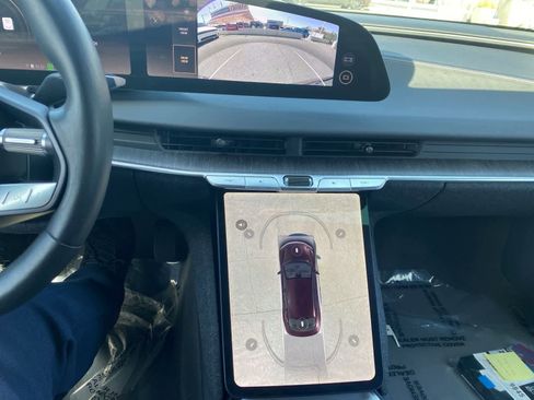 Used 2023 Lucid Air Touring AWD/4WD image 17