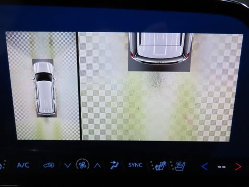 Used 2025 Chevrolet Tahoe High Country image 20