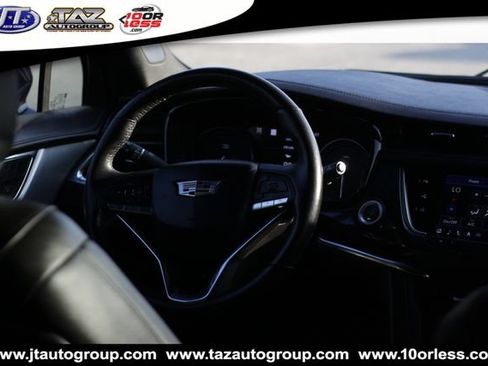 Used 2023 Cadillac XT6 Premium Luxury w/ Technology Package AWD/4WD image 25