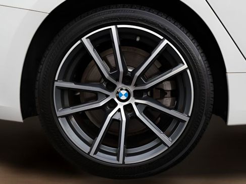 Used 2019 BMW 330i Sedan w/ Convenience Package RWD image 34