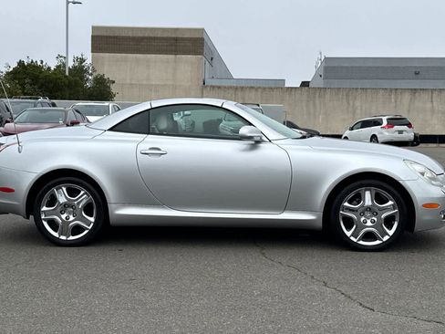 Used 2006 Lexus SC 430 Convertible image 8