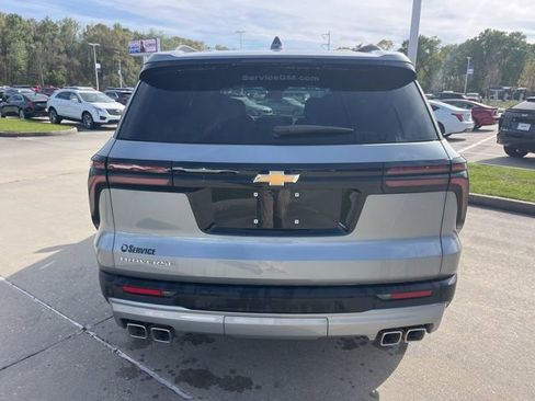 New 2026 Chevrolet Traverse LT image 5