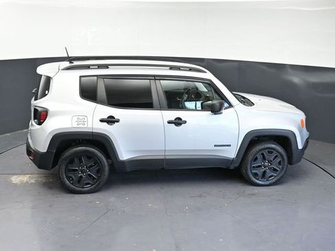 Used 2019 Jeep Renegade Sport image 25