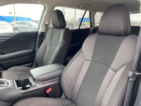 Used 2024 Subaru Outback Premium image 10