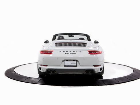 Certified 2018 Porsche 911 Carrera image 6