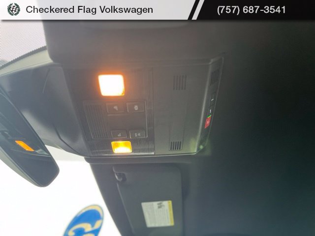 Used 2025 Volkswagen Jetta Sport FWD image 19