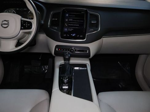 Used 2020 Volvo XC90 T6 Momentum w/ Protection Package Premier AWD/4WD image 21