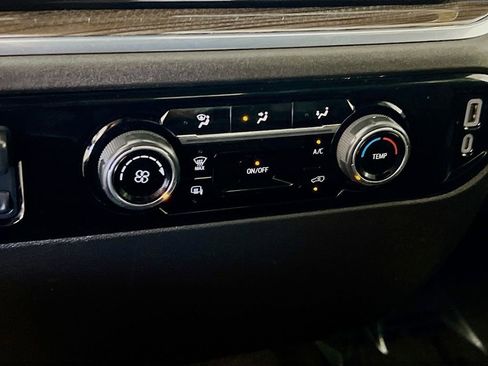 Used 2024 Chevrolet Silverado 2500 LT image 16