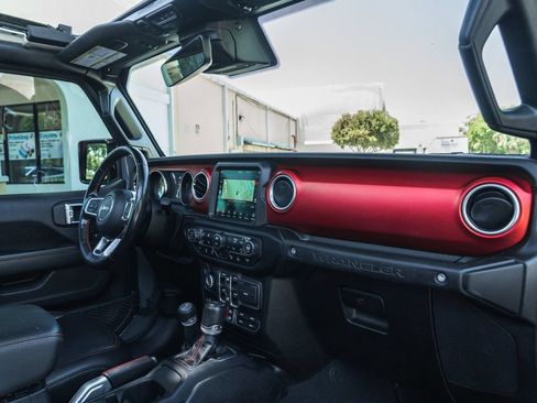 Used 2021 Jeep Wrangler Unlimited Rubicon AWD/4WD image 28