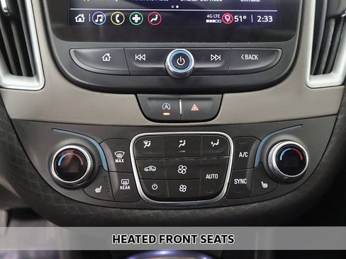 Used 2022 Chevrolet Malibu LT image 3