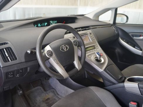 Used 2014 Toyota Prius Three w/ Solar Roof Package FWD image 11