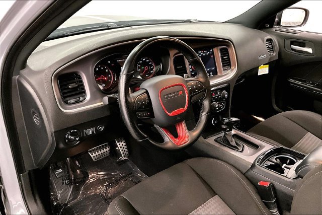 Used 2022 Dodge Charger R/T w/ Blacktop Package RWD image 17