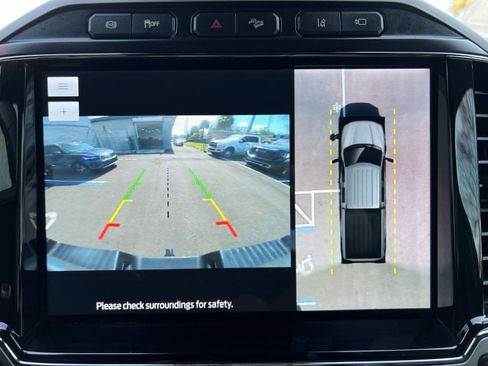 Used 2022 Ford F250 Lariat w/ Lariat Value Package image 34