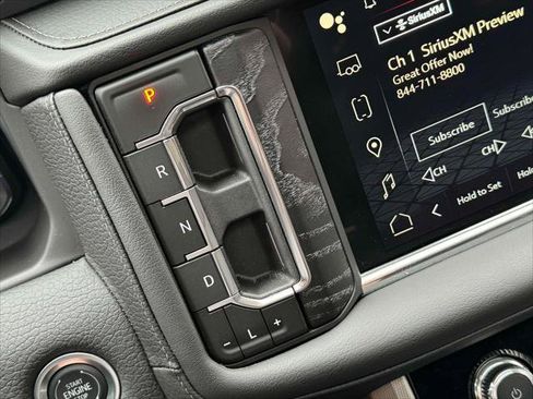 Used 2024 GMC Yukon XL Denali image 26