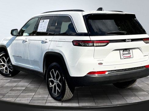 Certified 2024 Jeep Grand Cherokee Limited image 2