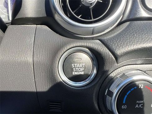 Used 2020 FIAT 124 Spider Abarth w/ Convenience Group image 24