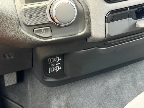 New 2026 RAM 1500 Express RWD image 18