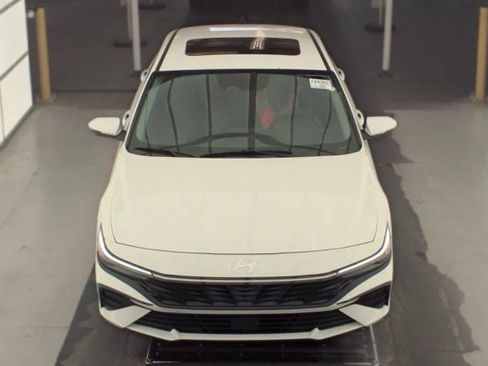 Certified 2026 Hyundai Elantra Limited FWD image 2