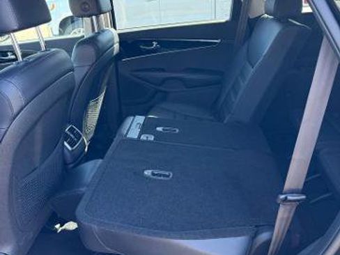 Used 2019 Kia Sorento EX AWD/4WD image 10