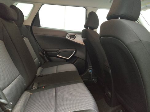 Used 2024 Kia Soul S image 19