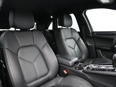 Used 2022 Porsche Macan GTS image 34