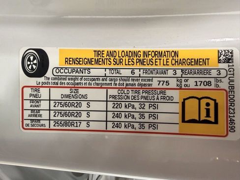 Used 2024 GMC Sierra 1500 SLE w/ Preferred Package image 56