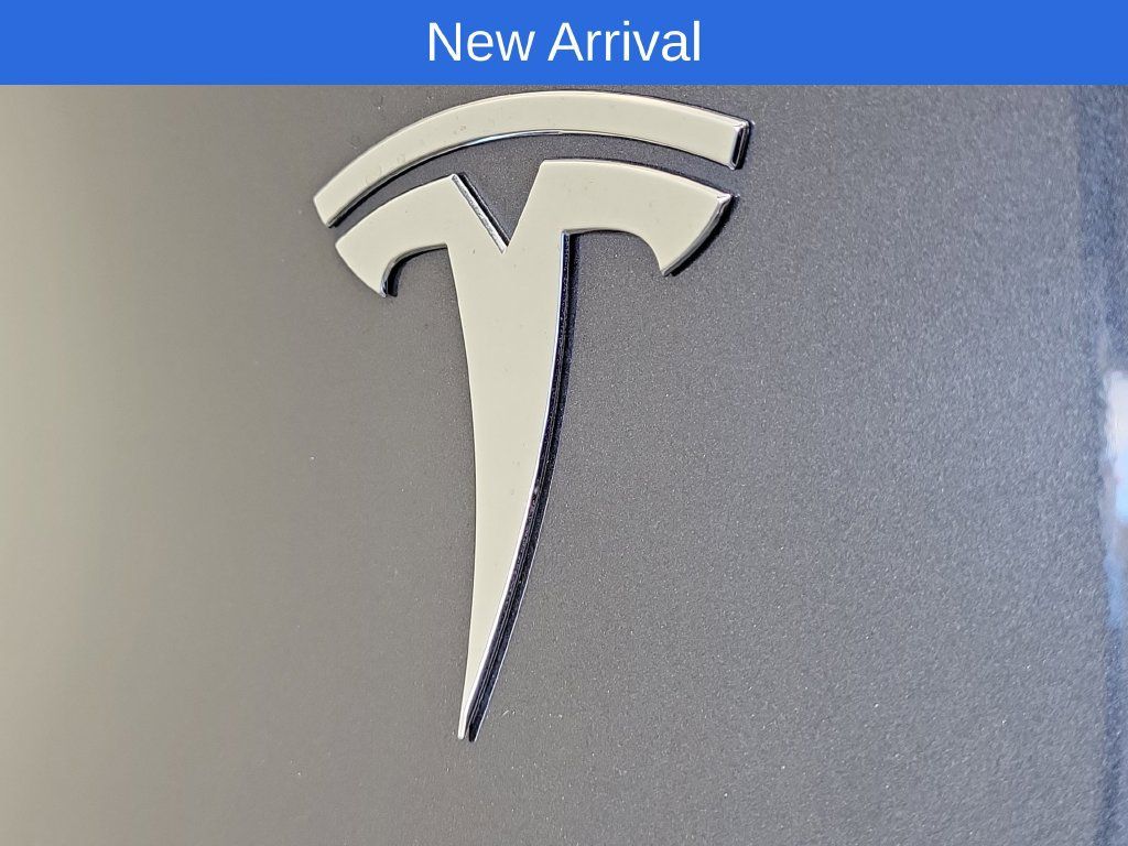 Used 2024 Tesla Model Y 2WD image 7