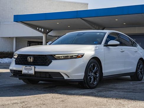 Certified 2023 Honda Accord EX image 3