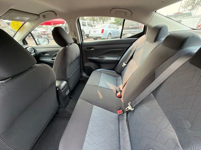 Used 2023 Nissan Versa SV FWD image 27