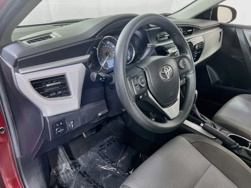 Used 2016 Toyota Corolla LE FWD image 9