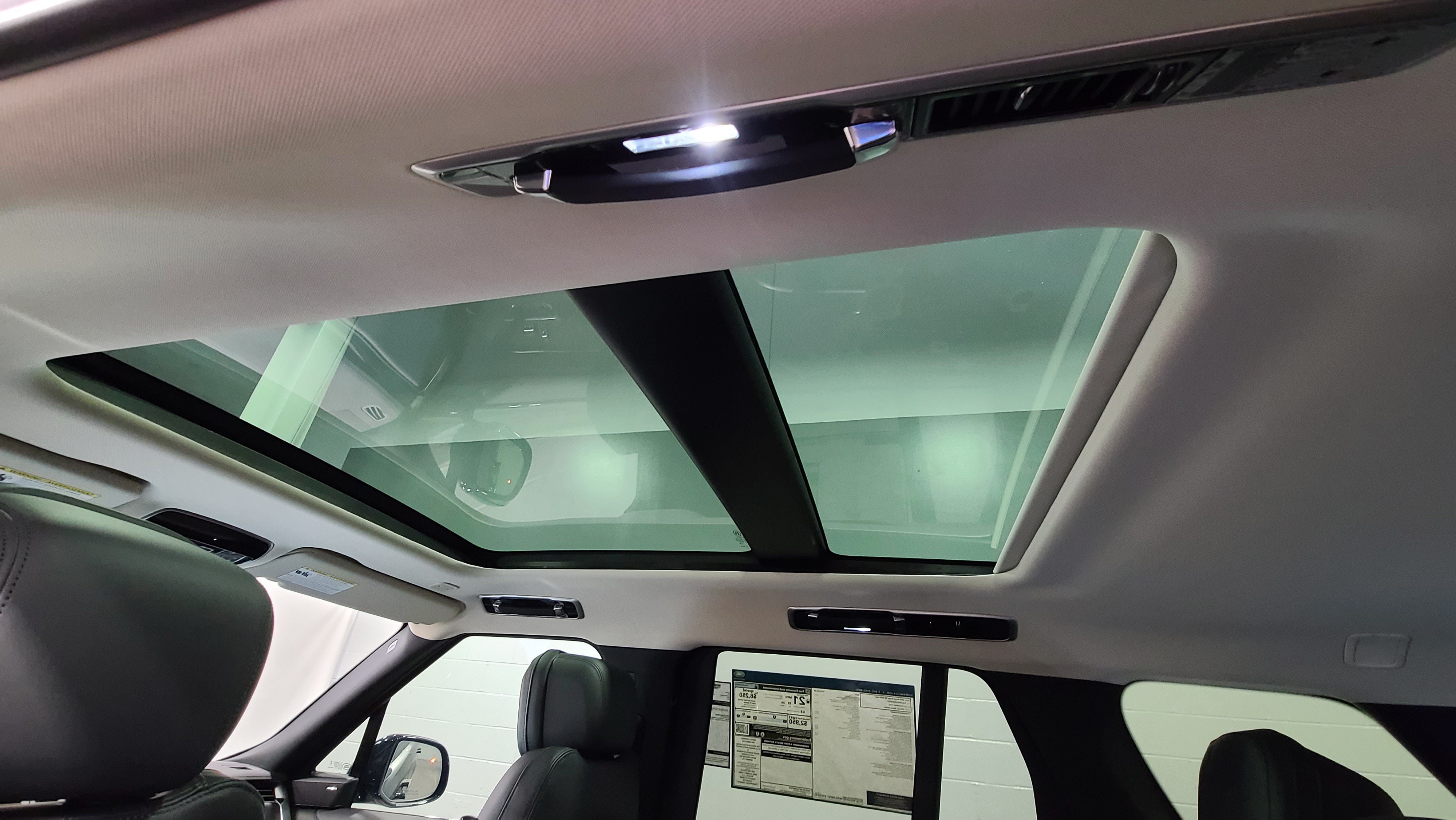 New 2026 Land Rover Range Rover SE AWD/4WD image 15