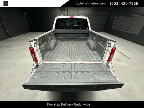 Used 2023 Ford F150 XLT w/ XTR Package image 44