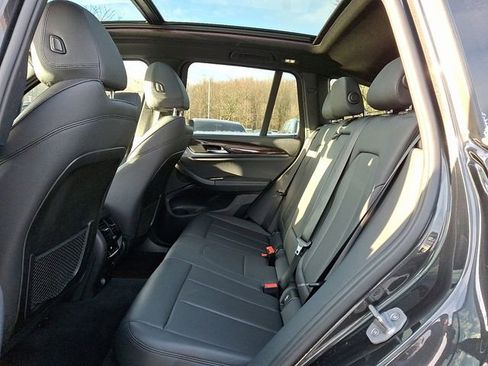 Used 2019 BMW X3 xDrive30i w/ Premium Package image 10