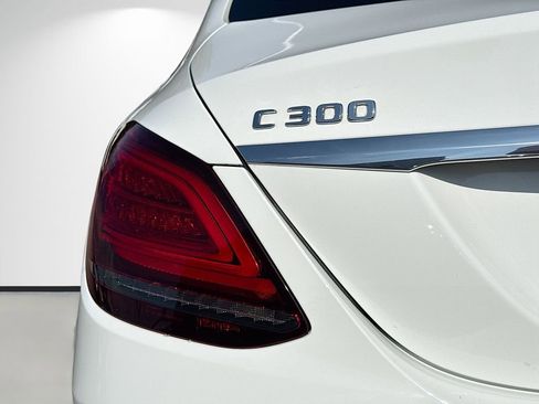 Used 2019 Mercedes-Benz C 300 Sedan w/ Premium Package image 10