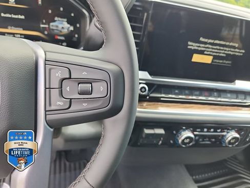 New 2026 GMC Sierra 1500 SLE AWD/4WD image 23