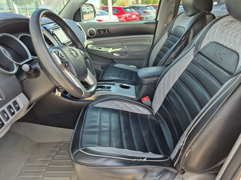 Used 2014 Toyota Tacoma 4x4 Double Cab w/ TRD Off-Road Package image 17