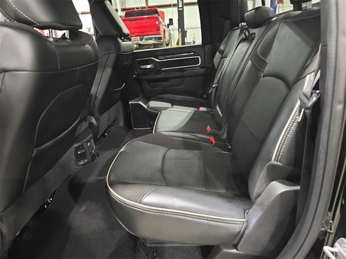 Used 2022 RAM 2500 Laramie w/ Night Edition image 15