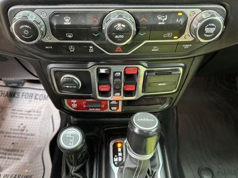 Used 2020 Jeep Gladiator Rubicon image 21