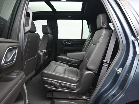 Used 2021 Chevrolet Tahoe Z71 w/ Z71 Signature Package AWD/4WD image 26