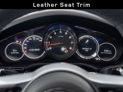 Used 2023 Porsche Cayenne Platinum Edition image 14