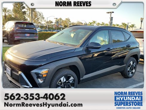 Used 2025 Hyundai Kona SEL AWD/4WD image 1