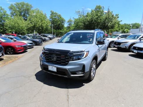 Used 2023 Honda Passport TrailSport image 1