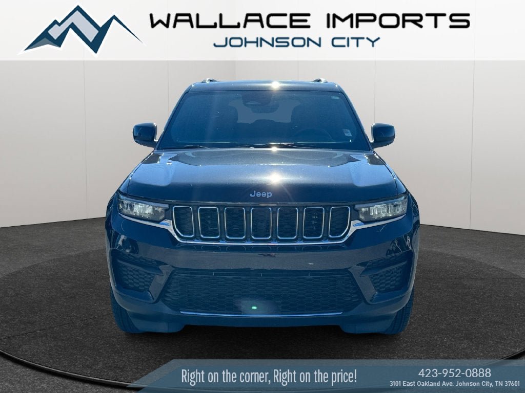 Used 2025 Jeep Grand Cherokee Laredo X w/ Luxury Tech Group I AWD/4WD image 8
