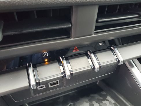 New 2026 Chevrolet Colorado Trail Boss AWD/4WD image 22